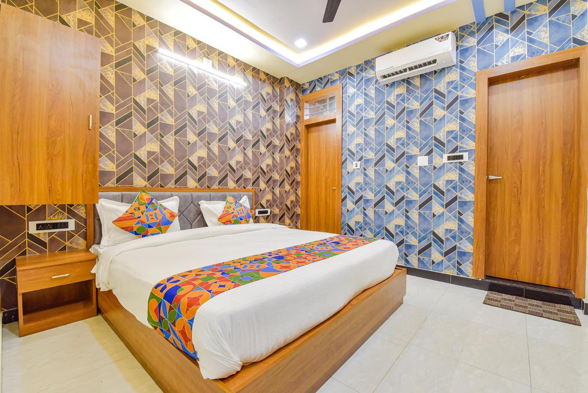 Fabhotel The Castle Hotel Udaipur