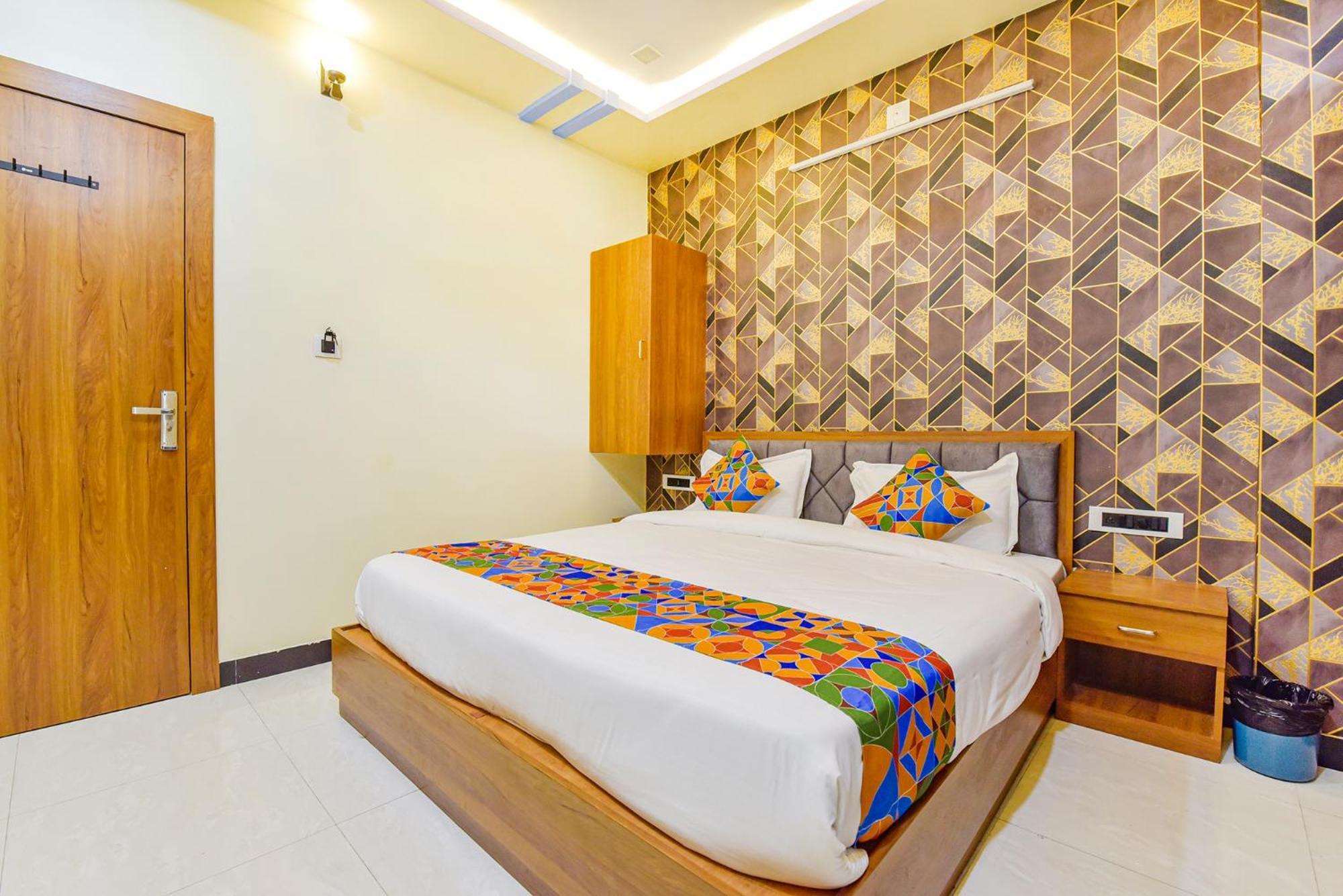 Fabhotel The Castle Hotel Udaipur